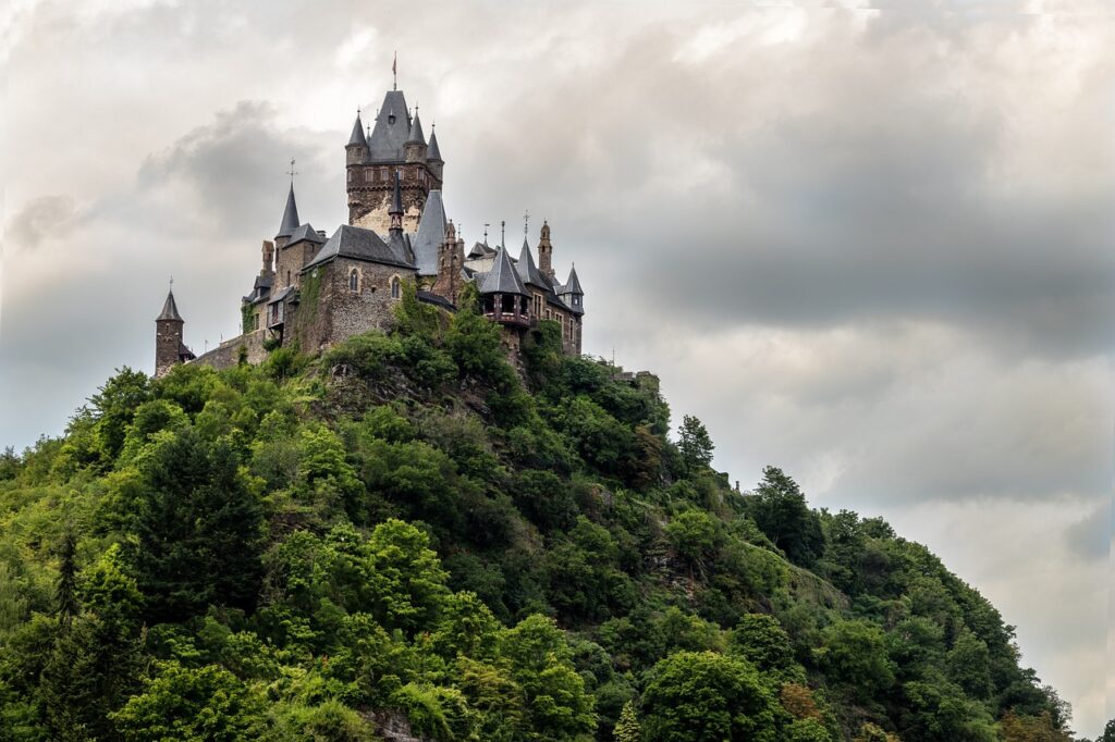 Urlaub in Rheinland-Pfalz: Die hundefreundlichsten Unterkünfte und Wanderwege